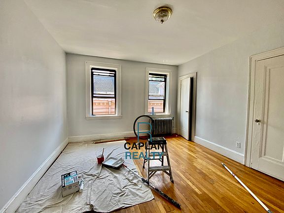 2nd image of 90 Norton St #6