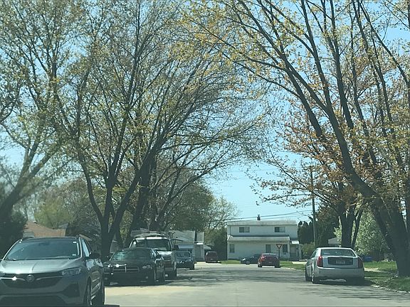 4th image of 18100 Holland Ave