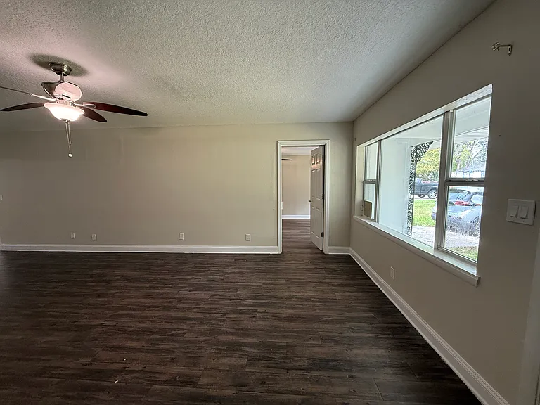 4822 Kingsbury St #1 — Photo 14