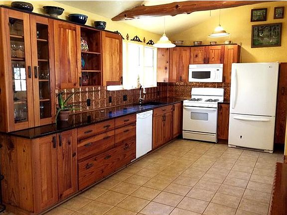 4th image of 106 Spring Creek Dr
