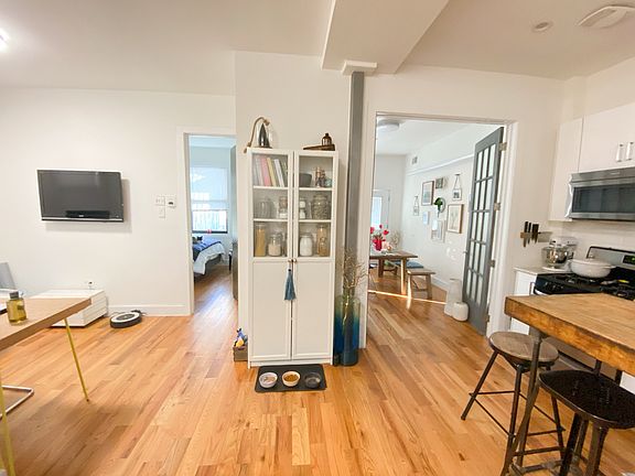 2nd image of 86 Chauncey St #1GRDN
