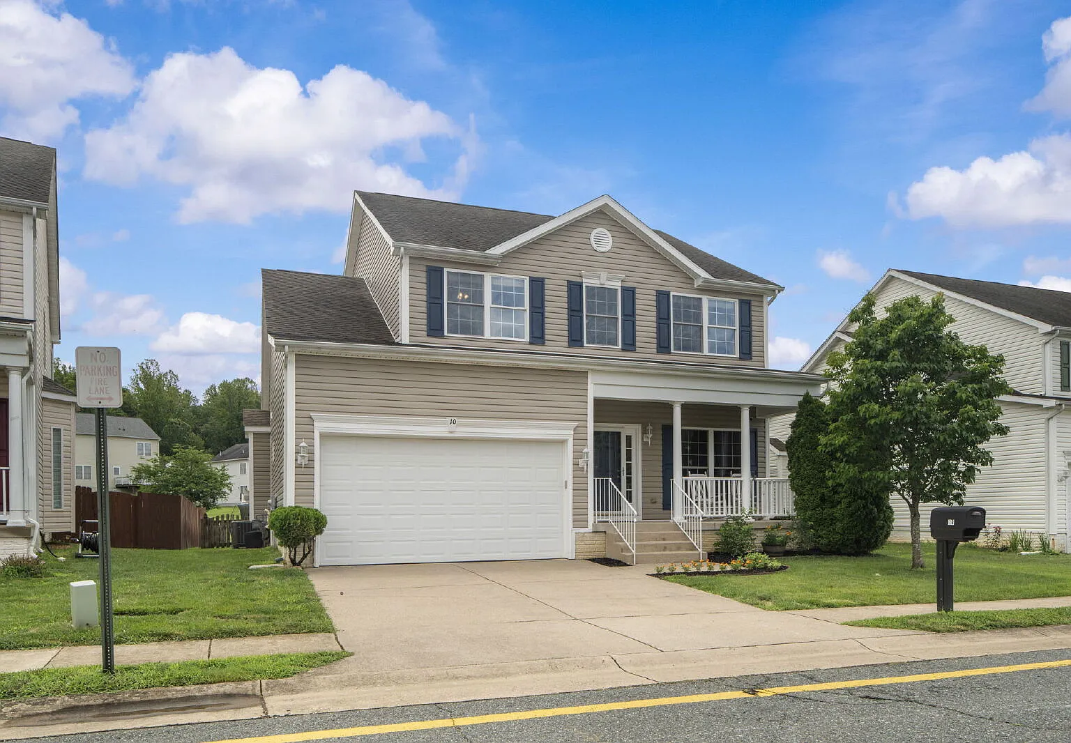 4 bed, 2.5 bath, 3220 sqft, $3,000 — Photo 1