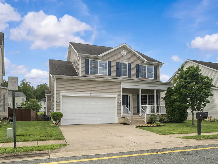 10 Everglades Ln — Photo 1