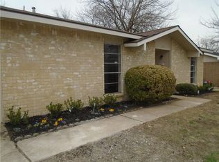 1014 Las Flores Ct, Grand Prairie, TX 75052