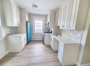 16 N Main St, Pennington, NJ 08534