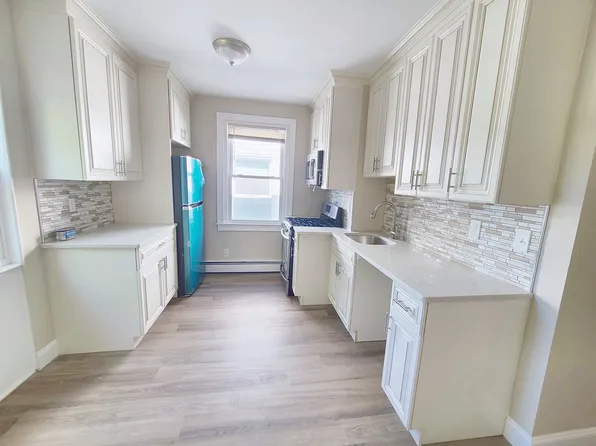16 N Main St, Pennington, NJ 08534