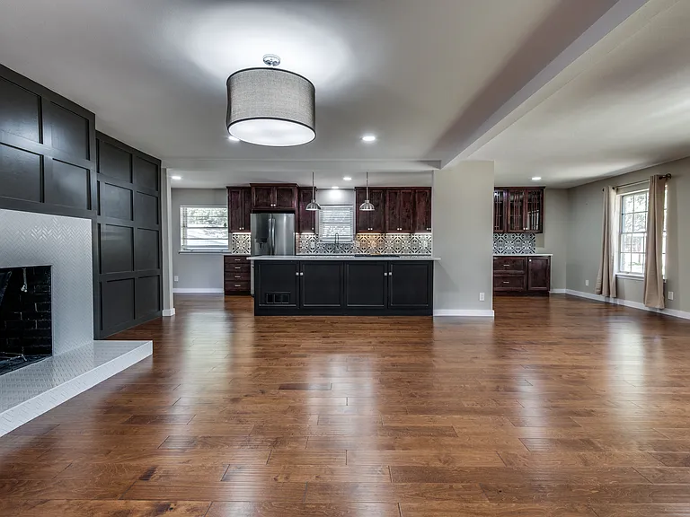 10908 Colbert Way — Photo 3