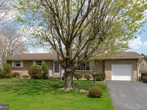 695 Harvey St, West Hazleton, PA 18202