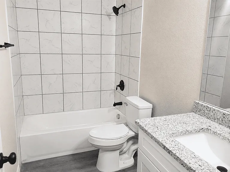 7602 Windsor Oaks #2 — Photo 9