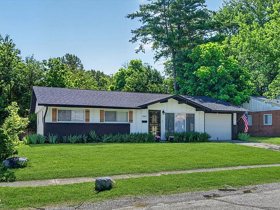 3rd image of 3961 Arquette Dr