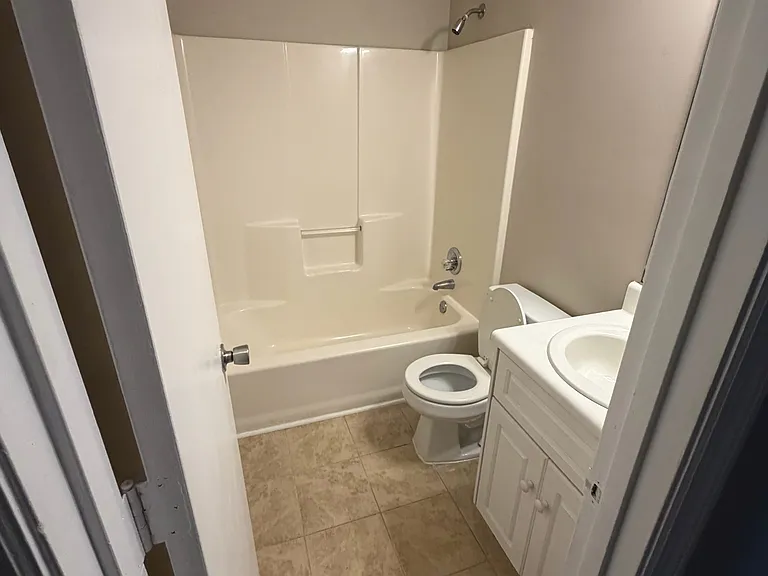 3029 Miranda Rd — Photo 11