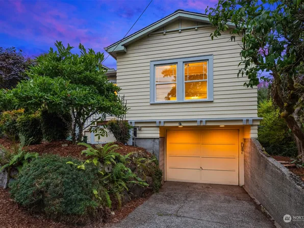 5651 Keystone Place N, Seattle, WA 98103