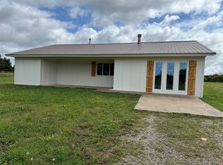 8735 Hedge Rd, Henryetta, OK 74437