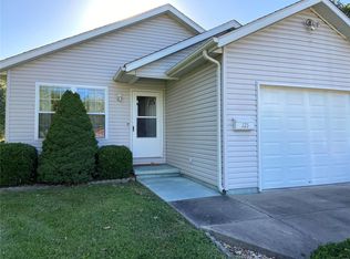 325 S 24th St, Herrin, IL 62948