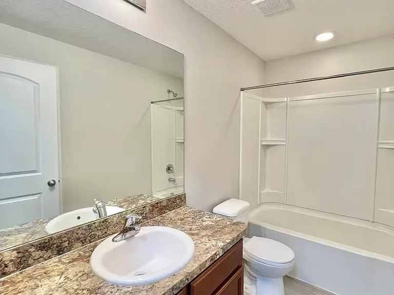 2664 Rotherham Rd — Photo 23