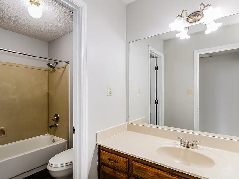 7761 Biloxi Cv — Photo 14