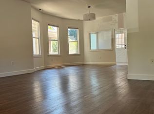 1734 SE Belmont St APT 1, Portland, OR 97214