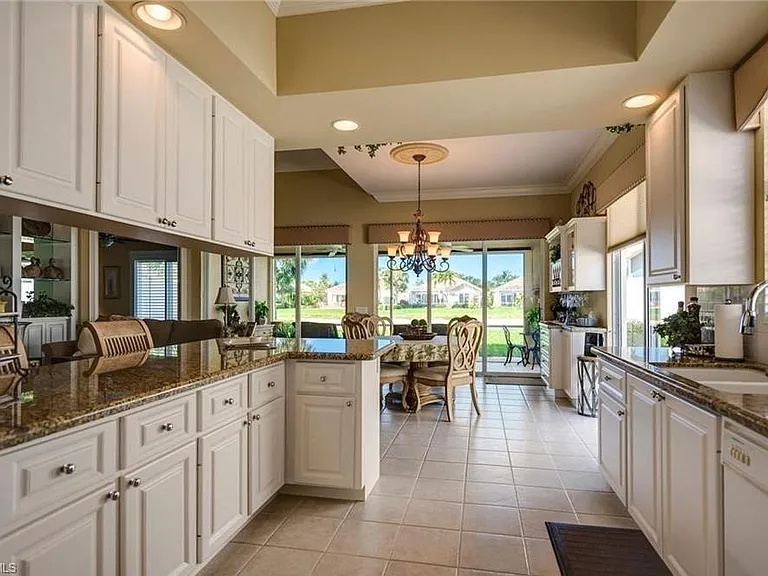 3917 Isla Ciudad Ct — Photo 8