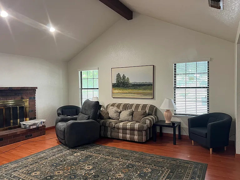 1179 Seamas Ave — Photo 15