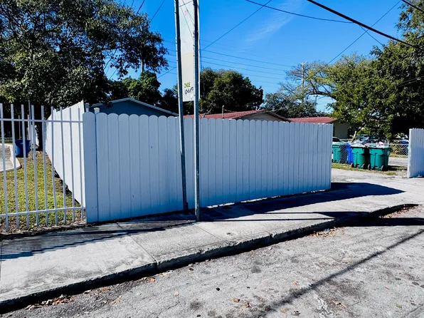 (undisclosed Address), Miami, FL 33150