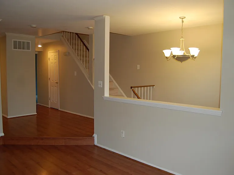 7732 Heatherside Ln — Photo 12