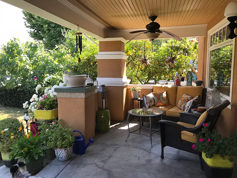 1171 Yosemite Ave — Photo 4