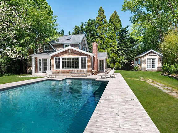 4th image of 5 Willow Ln