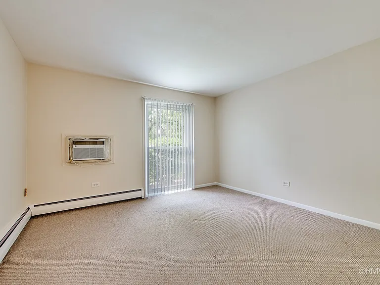 337 N Carter St #101 — Photo 10