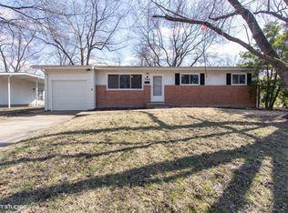 120 Humes Ln, Florissant, MO 63031