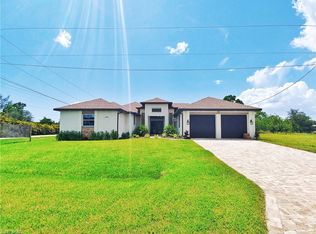 1810 SW 23rd Ct, Cape Coral, FL 33991