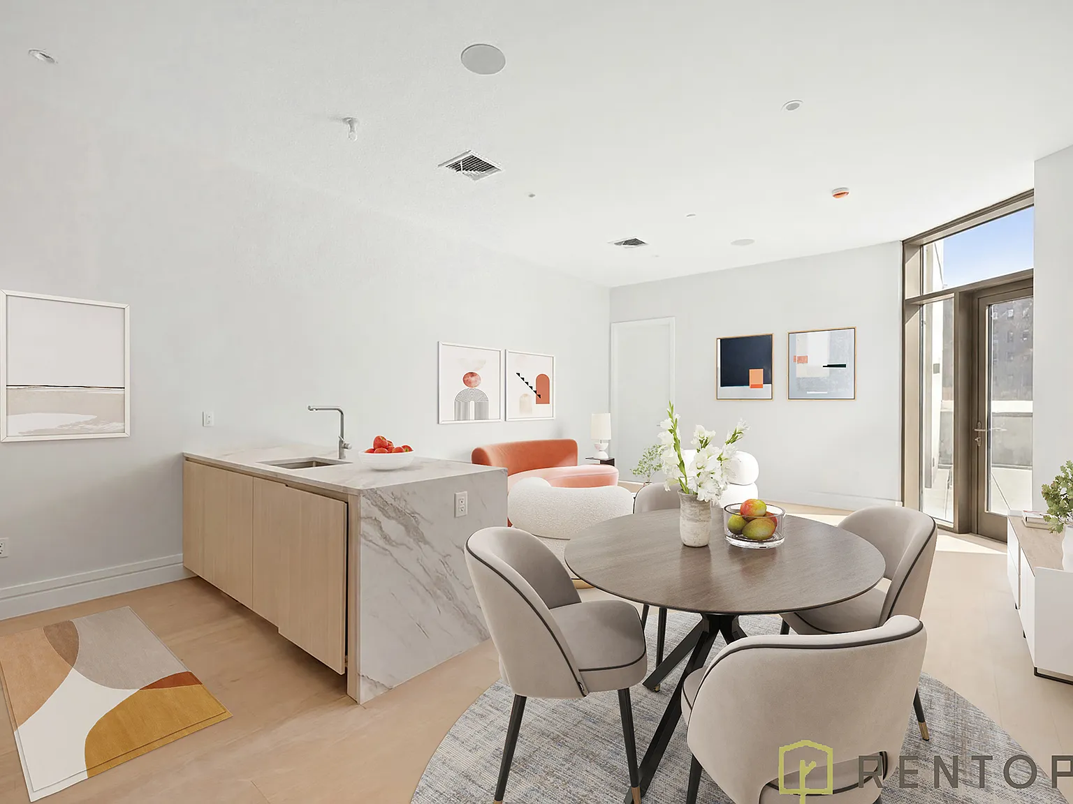 960 Franklin Avenue — Photo 1