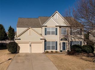 2428 Beacon Forest Dr, Charlotte, NC 28270