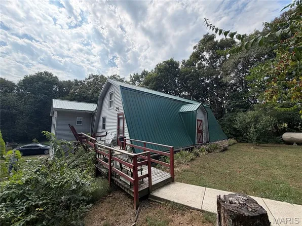 7572 State Route 161 Ext, Iuka, IL 62849