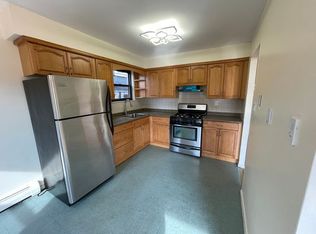 36-35 30th St #2, Astoria, NY 11106