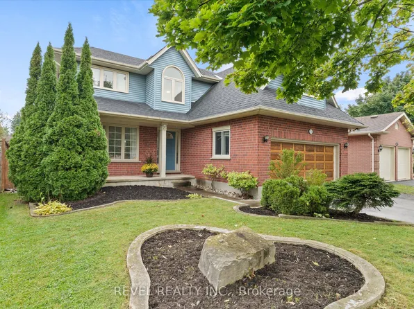 51 Napoleon Dr N, London, ON N5V 4A9