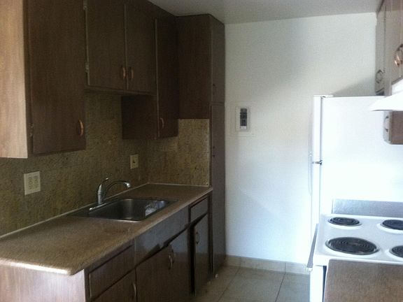 4th image of 1259 Park Ave APT 1