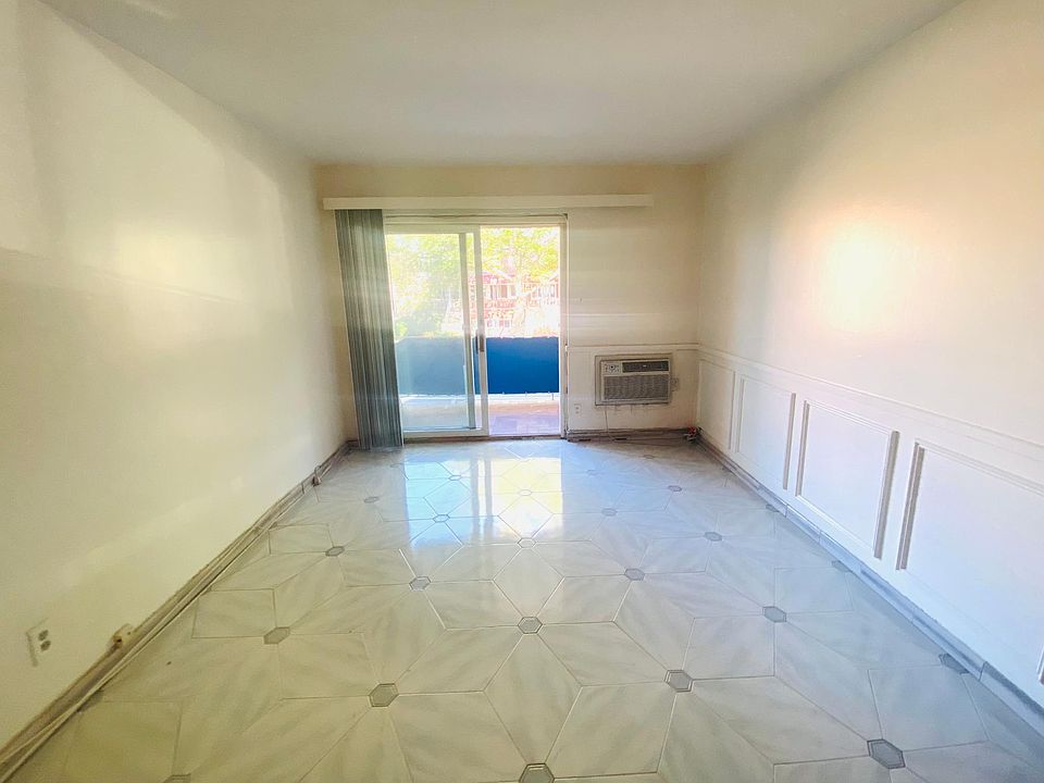 1st image of 8854 17th Ave #2F