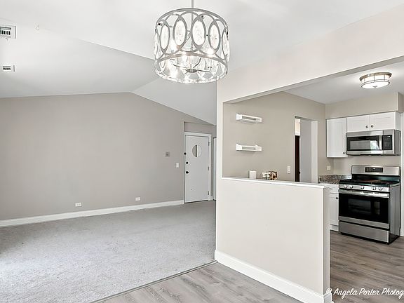 5th image of 1358 Stratford Dr #13-C-2