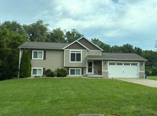 3226 Northview Dr, Kalamazoo, MI 49004