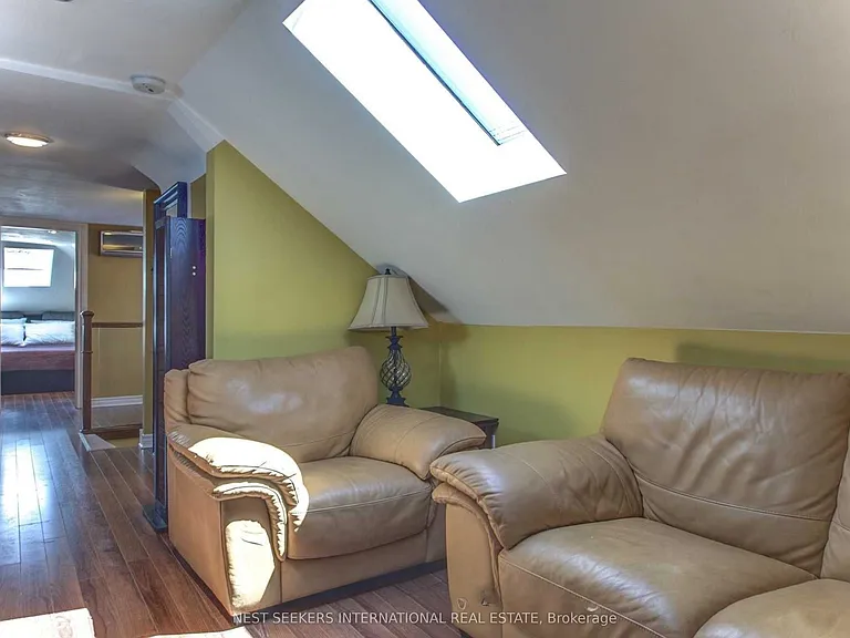 250 Saint Clair Ave E #2 — Photo 10