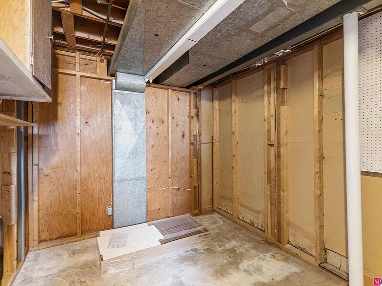 2622 N 71st St — Photo 23