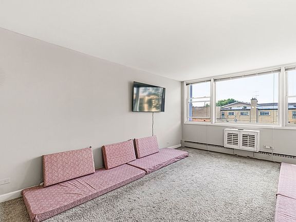4th image of 5975 N Odell Ave Unit 2J