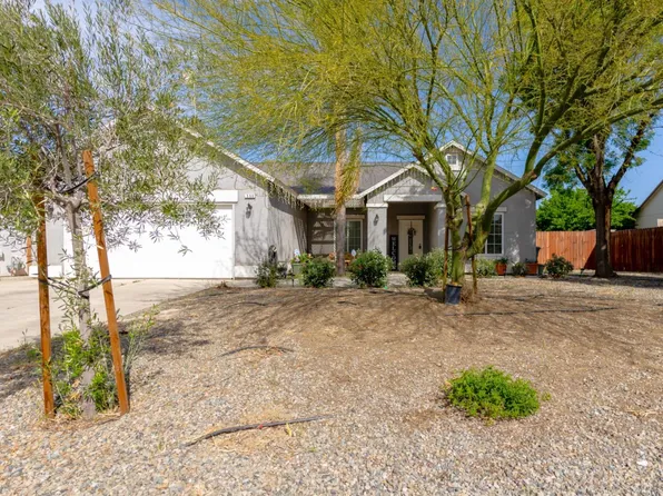 559 Sandlewood St, Coalinga, CA 93210