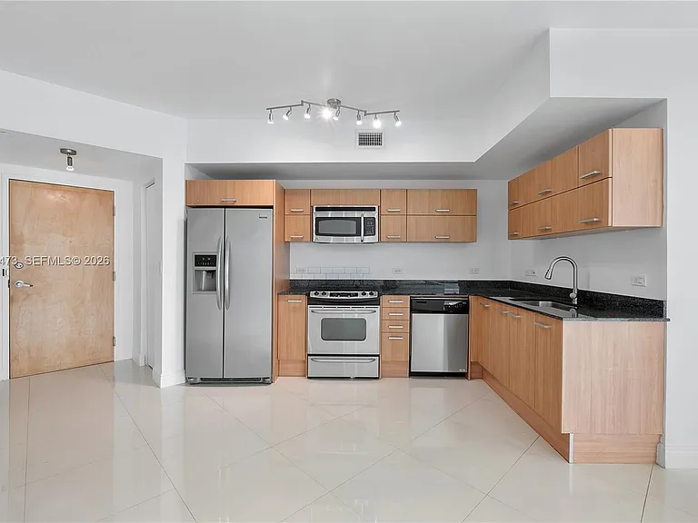 350 S Miami Ave #3702 — Photo 7