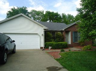 217 Deerwood Dr, Hopkinsville, KY 42240