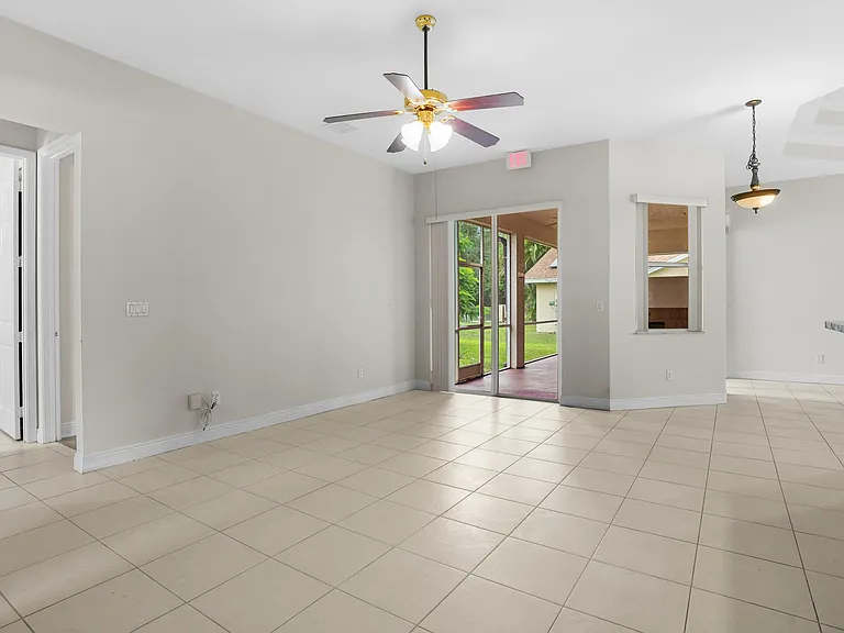 1092 SW Majorca Ave — Photo 16