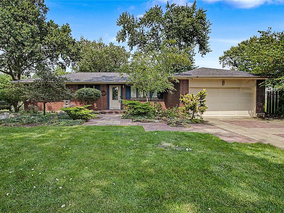 1st image of 3207 Malina Ave