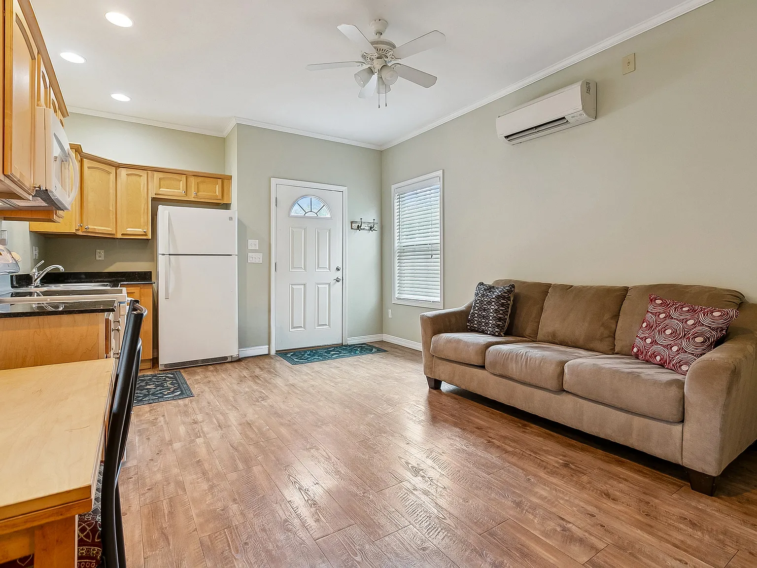 1 bed, 600 sqft, $1,100 — Photo 4