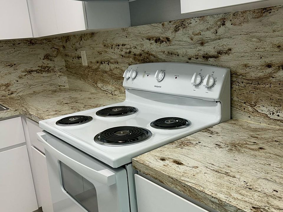 Kitchen New Appliances & Cabinets