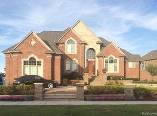 62596 Morningside Dr, Washington, MI 48094